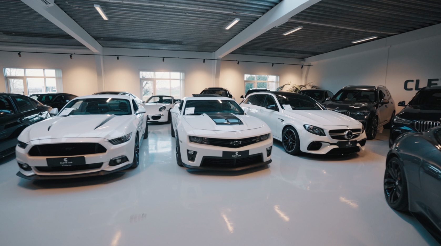Biler i Clevr Car showrooms i Egå