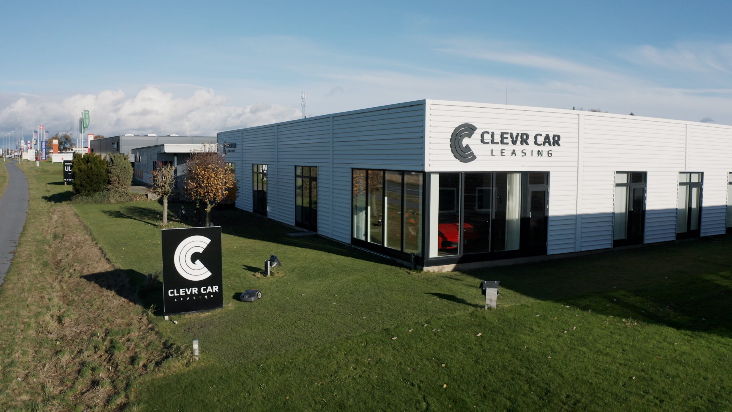 Clevr Car Leasing showroom i Egå