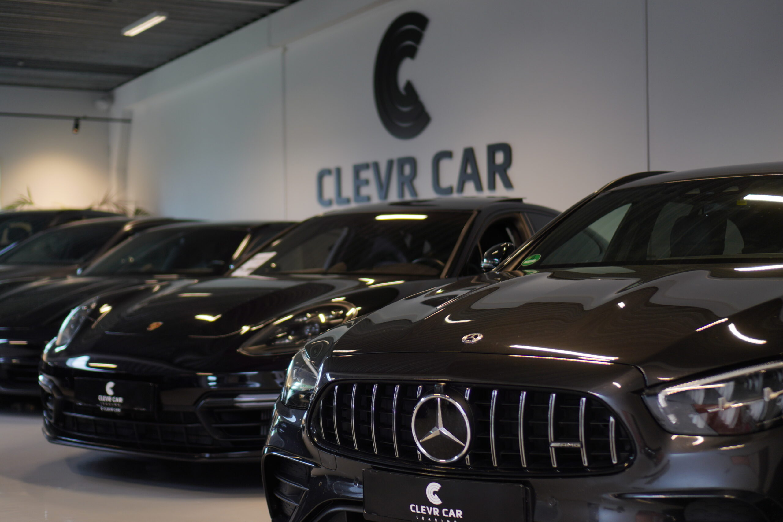 Mercedes i Clevr Car showroom